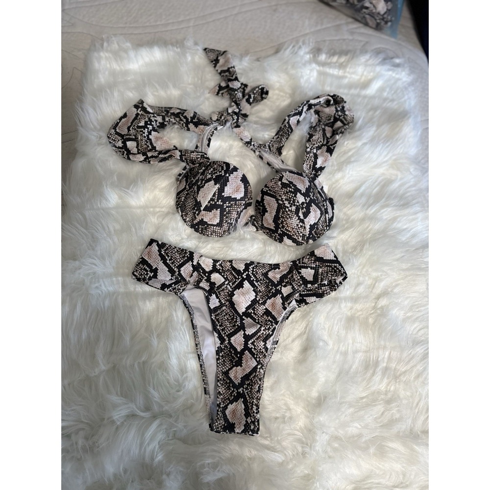 Peddney Women's Snake Print 2 Piece Swim Suit Bikini Sz Small New